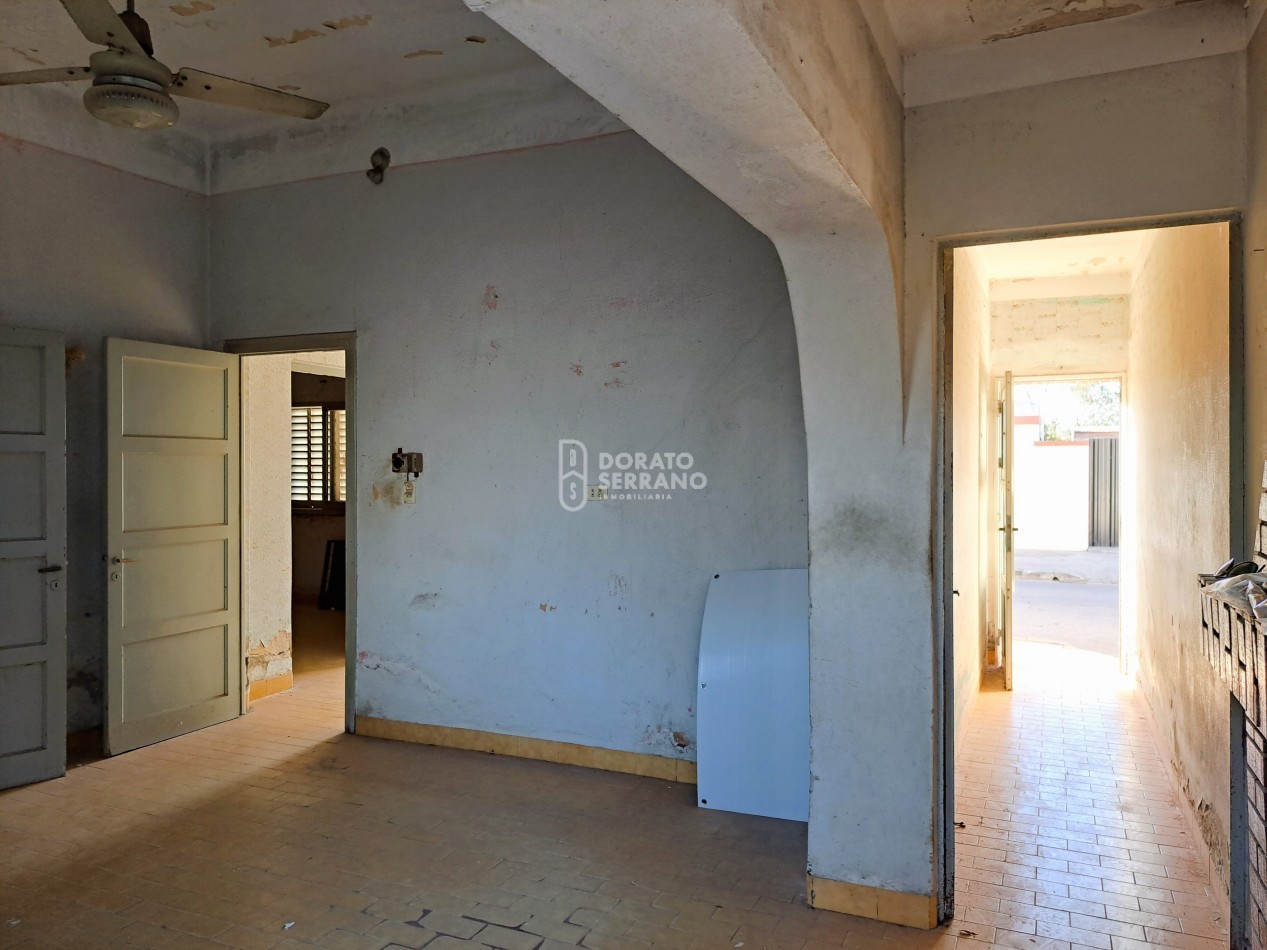 LOTE IDEAL + CASA A RECICLAR / EN PLENO BARRIO PROGRESO!