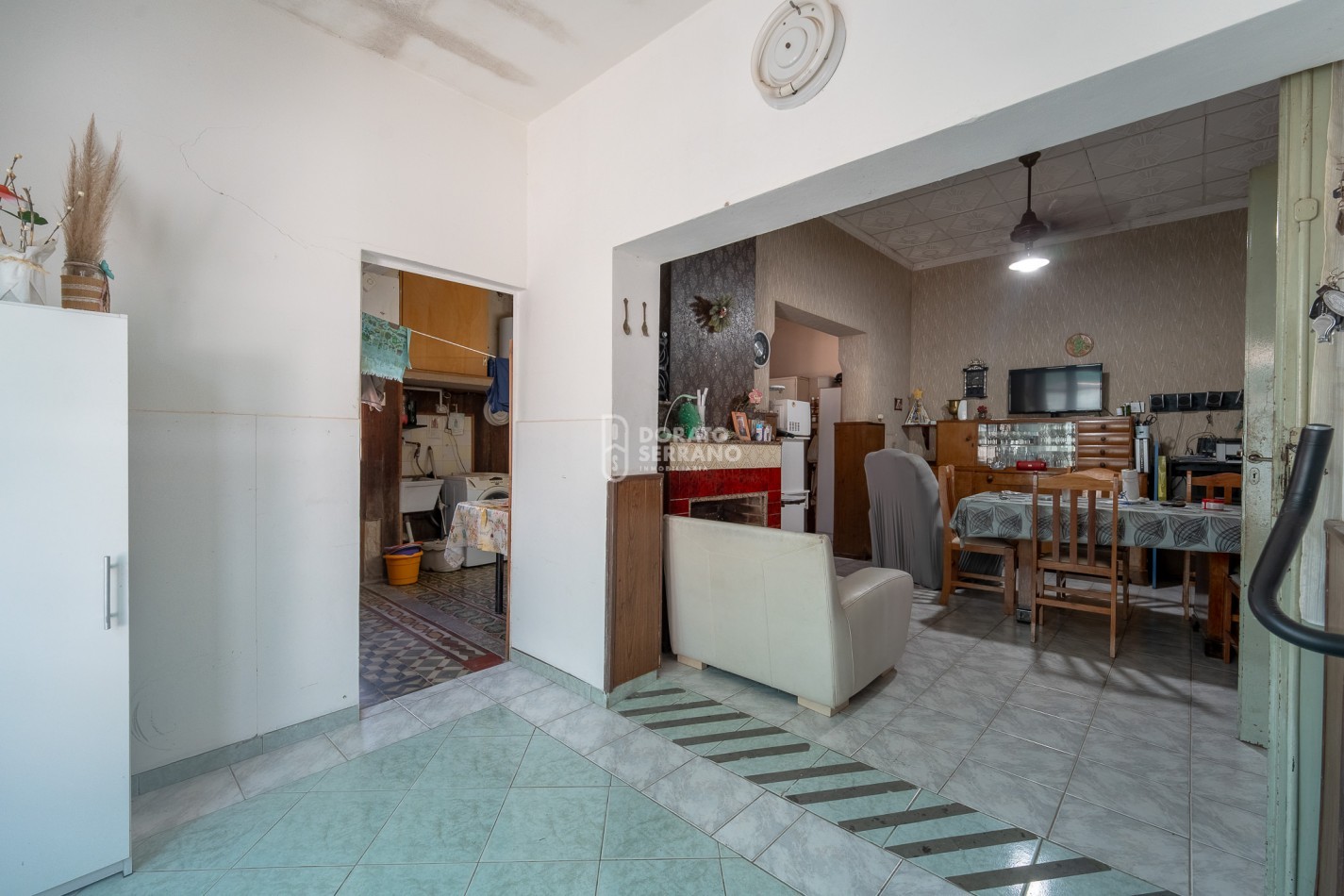 OPERATIVA! A MTS. DE AVENIDA! TODOS LOS SERVICIOS.