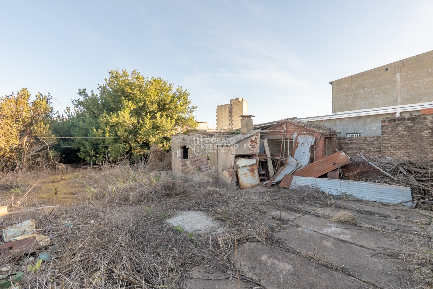 LOTE IDEAL + CASA A RECICLAR / EN PLENO BARRIO PROGRESO!