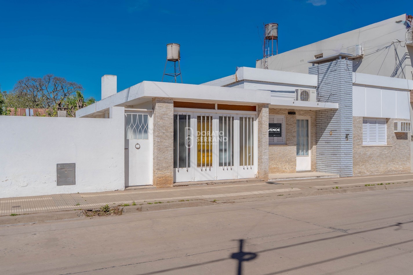 CASA - BUEN ESTADO & TODOS LOS SERVICIOS - 