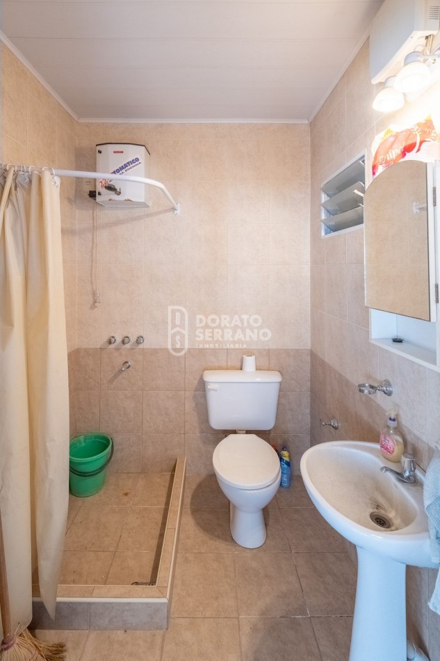 GALPON DEPOSITO - IMPECABLE! ACCESO A TODOS LOS SERVICIOS