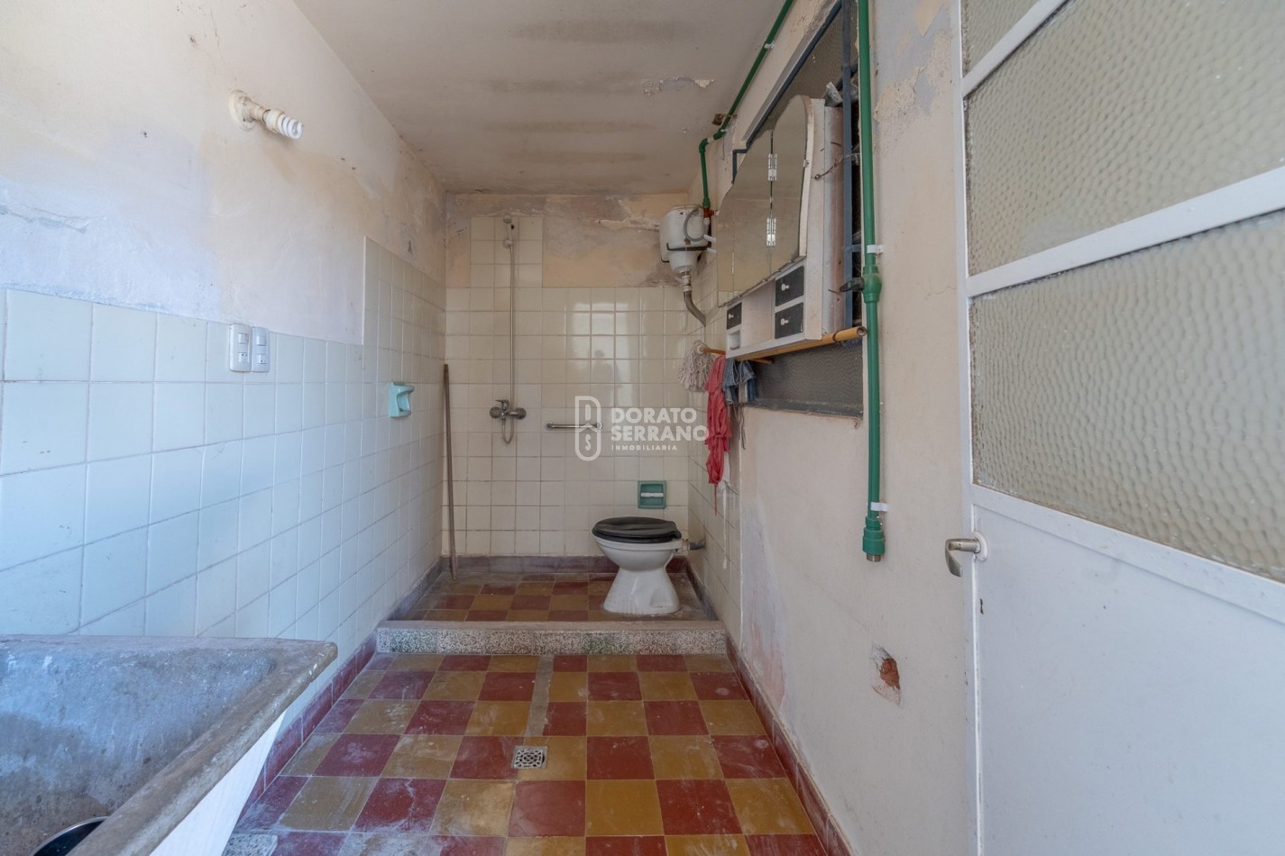 SOBRIA & ELEGANTE & RESIDENCIAL