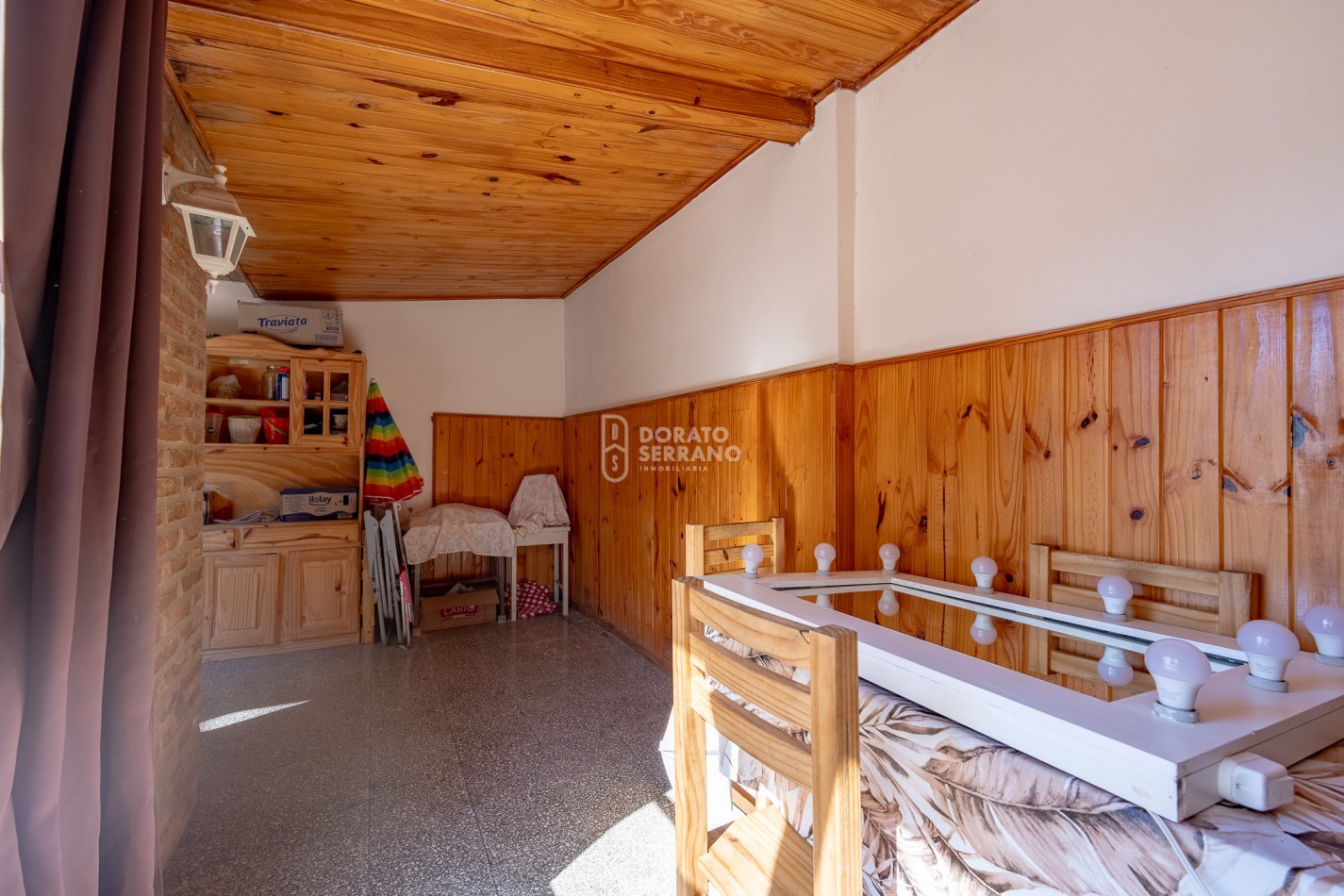CASA TIPO + TODOS LOS SERVICIOS! Buena ubicacion & Estado Operativo.