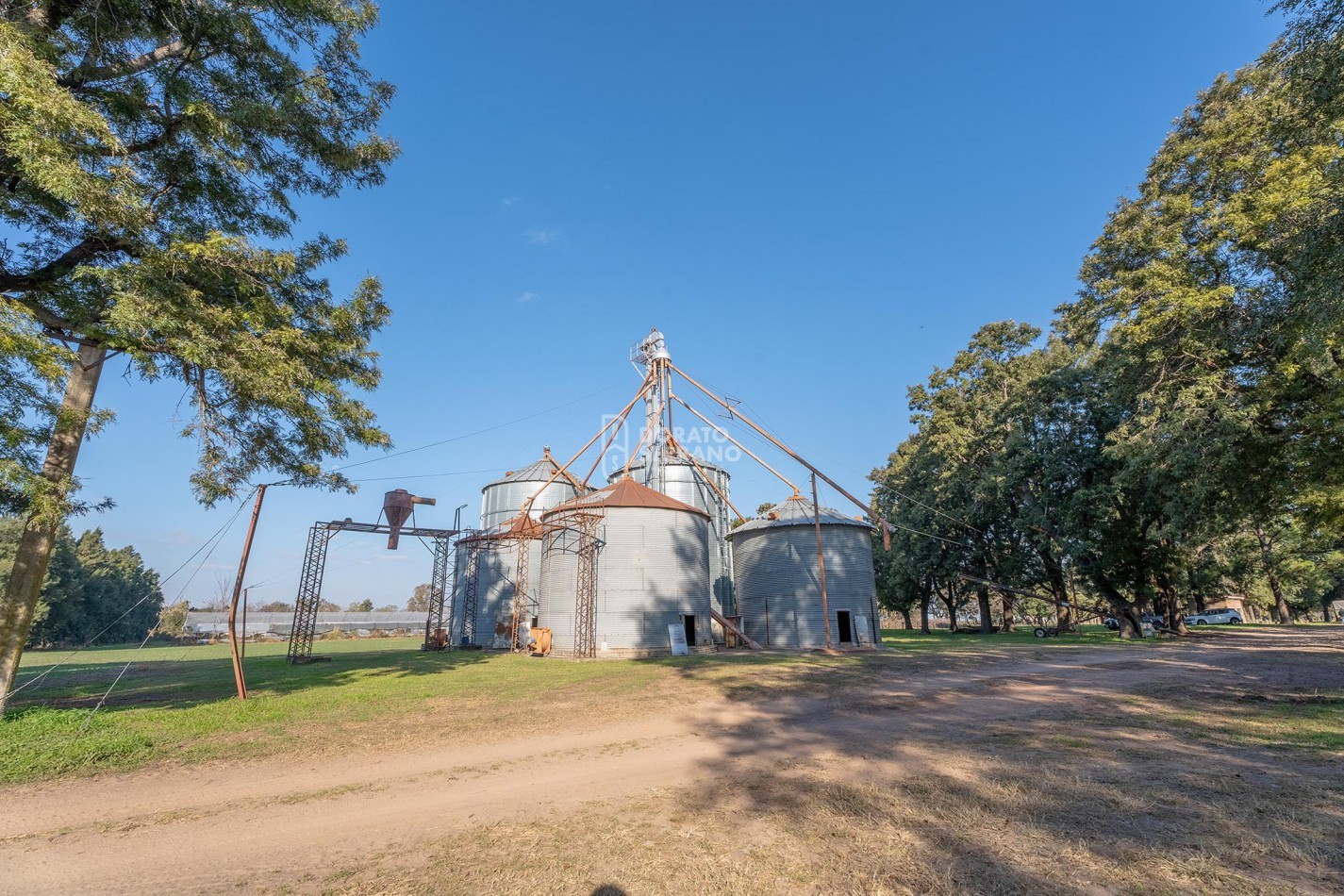 CAMPO  AGRICOLA /109 Ha. + RIEGO + INSTALACIONES = ESTABLECIMIENTO FULL!