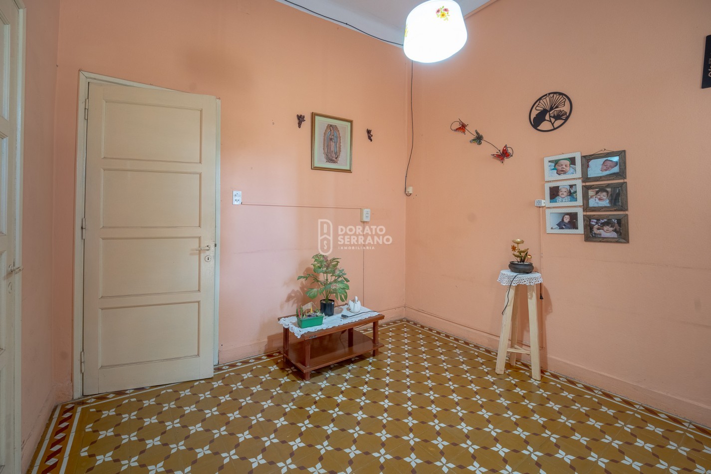 LISTA PARA HABITAR! TODOS LOS SERVICIOS! SOBRE AVDA!