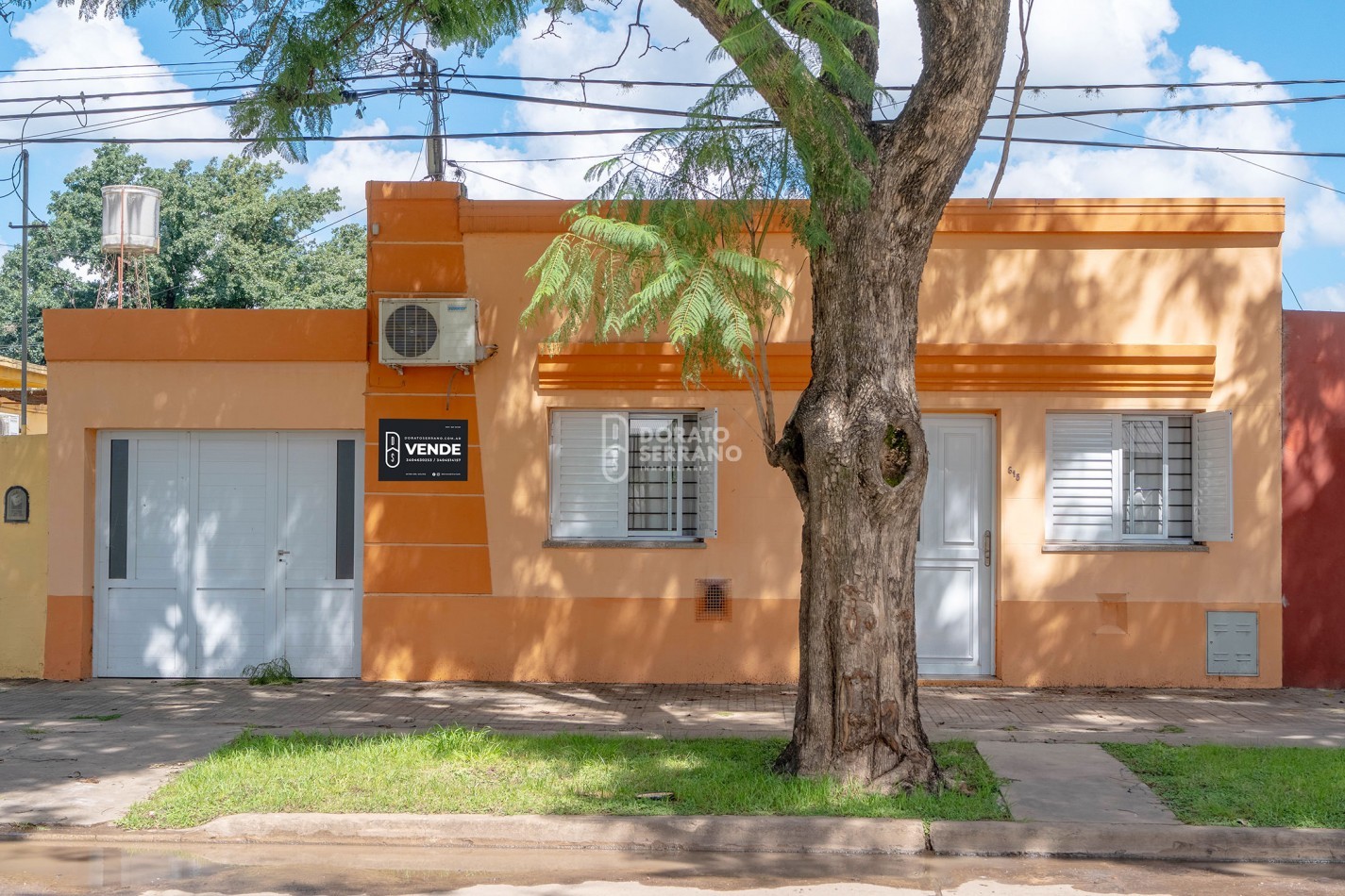 LISTA PARA HABITAR! TODOS LOS SERVICIOS! SOBRE AVDA!