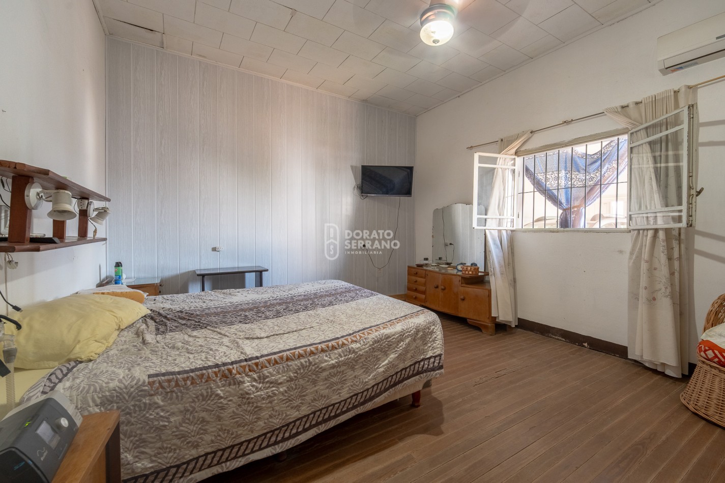 OPERATIVA! A MTS. DE AVENIDA! TODOS LOS SERVICIOS.