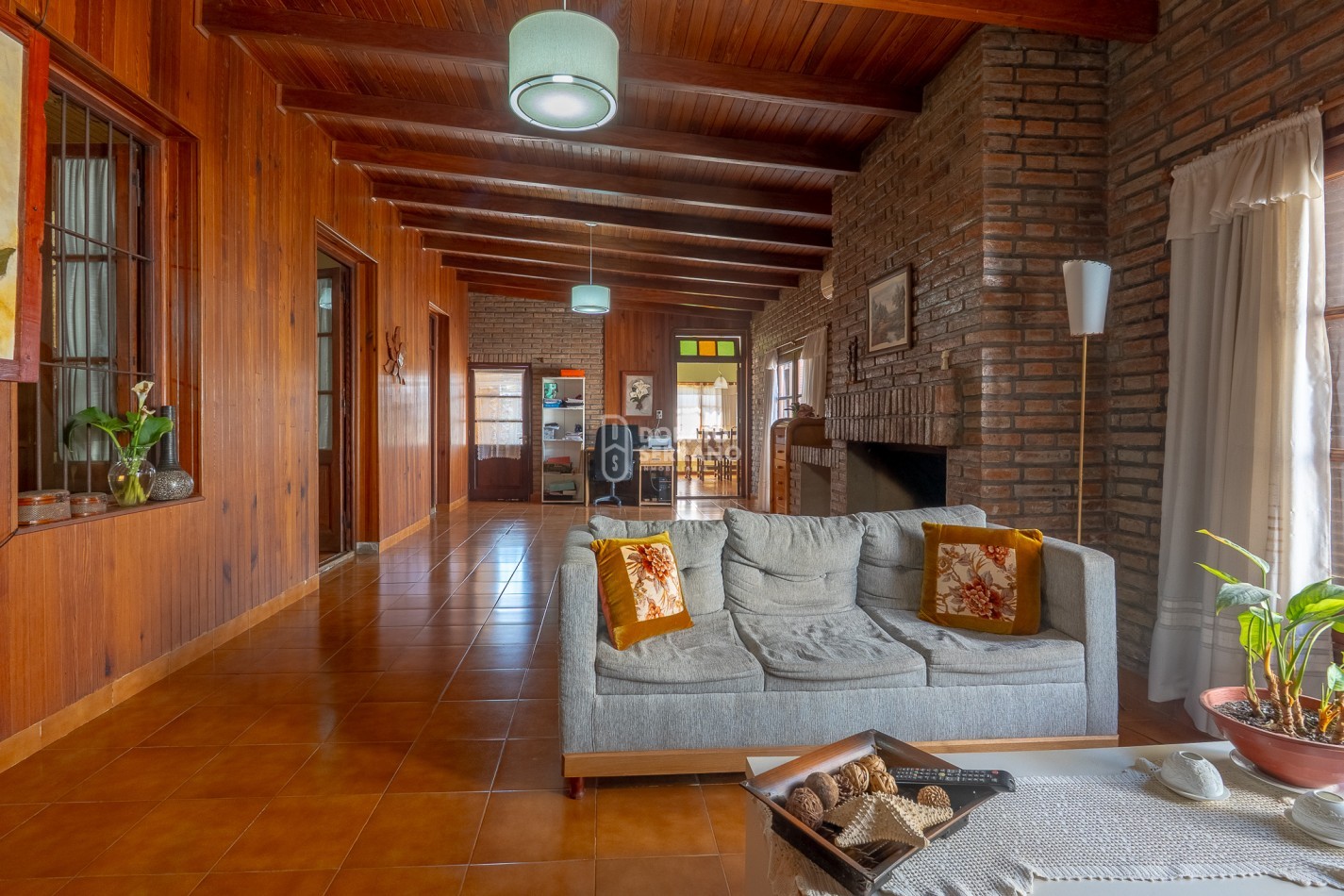 ESTILO & AMENITIES + LOTE XL / EXTRAORDINARIO! 