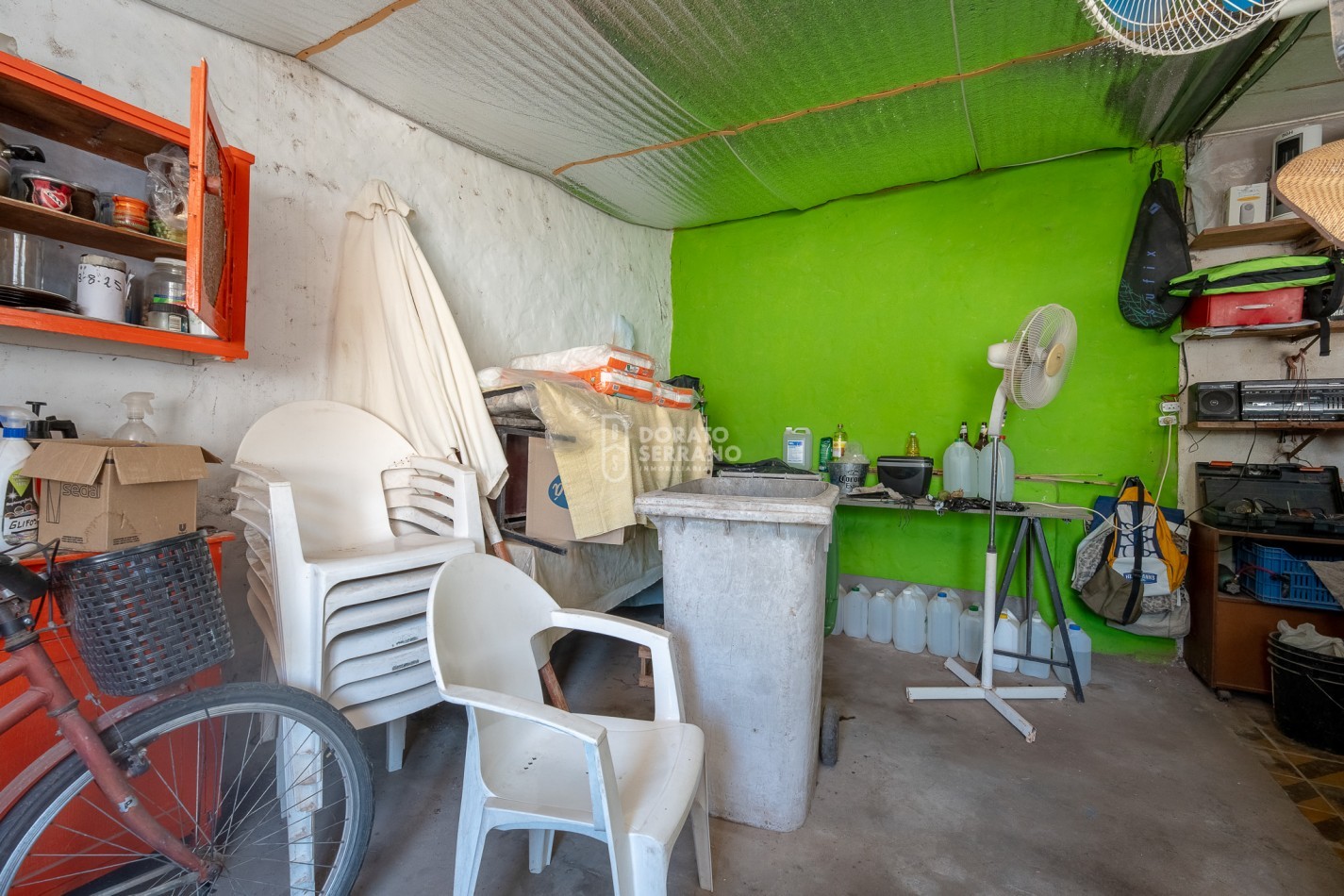 OPERATIVA! A MTS. DE AVENIDA! TODOS LOS SERVICIOS.