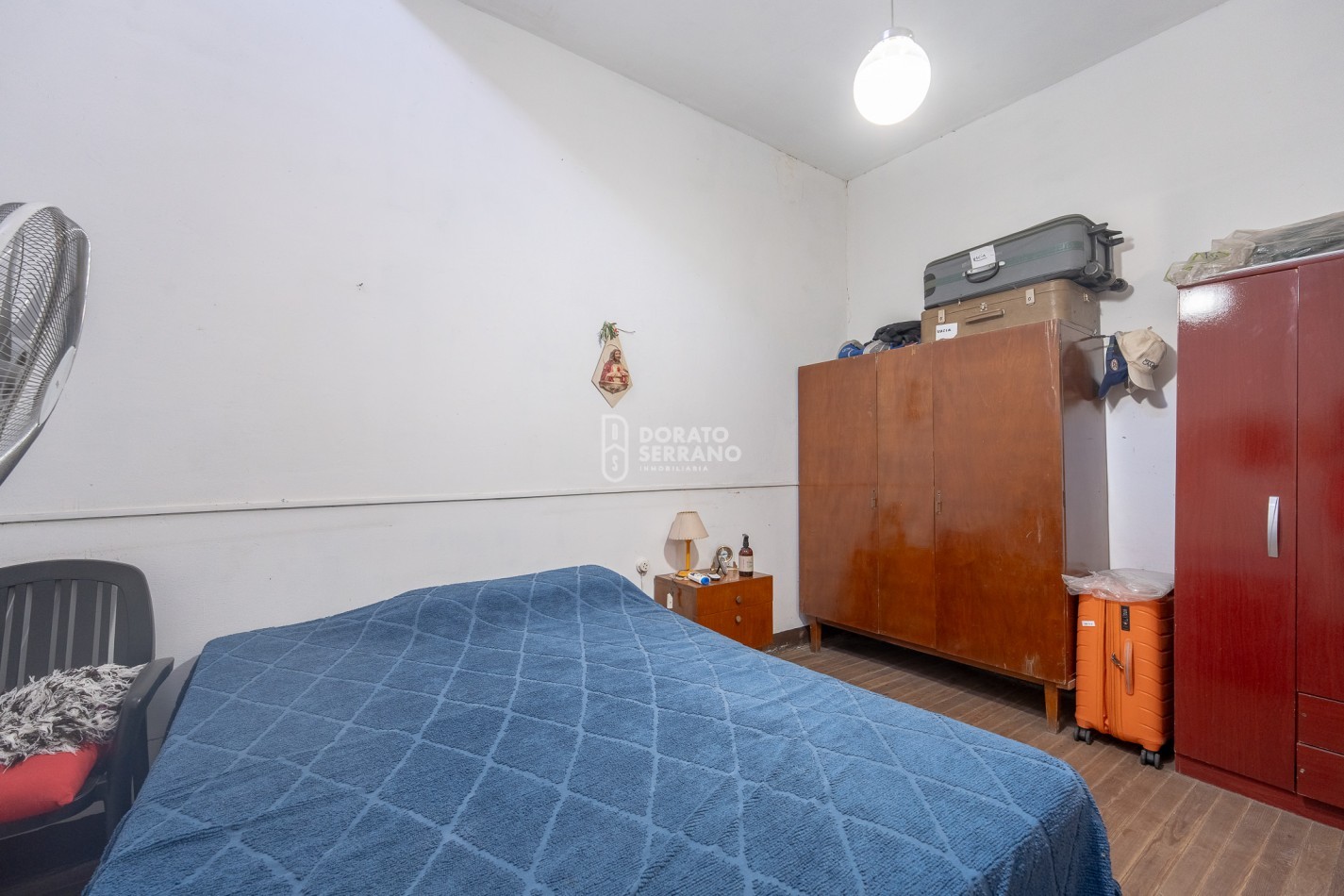 OPERATIVA! A MTS. DE AVENIDA! TODOS LOS SERVICIOS.