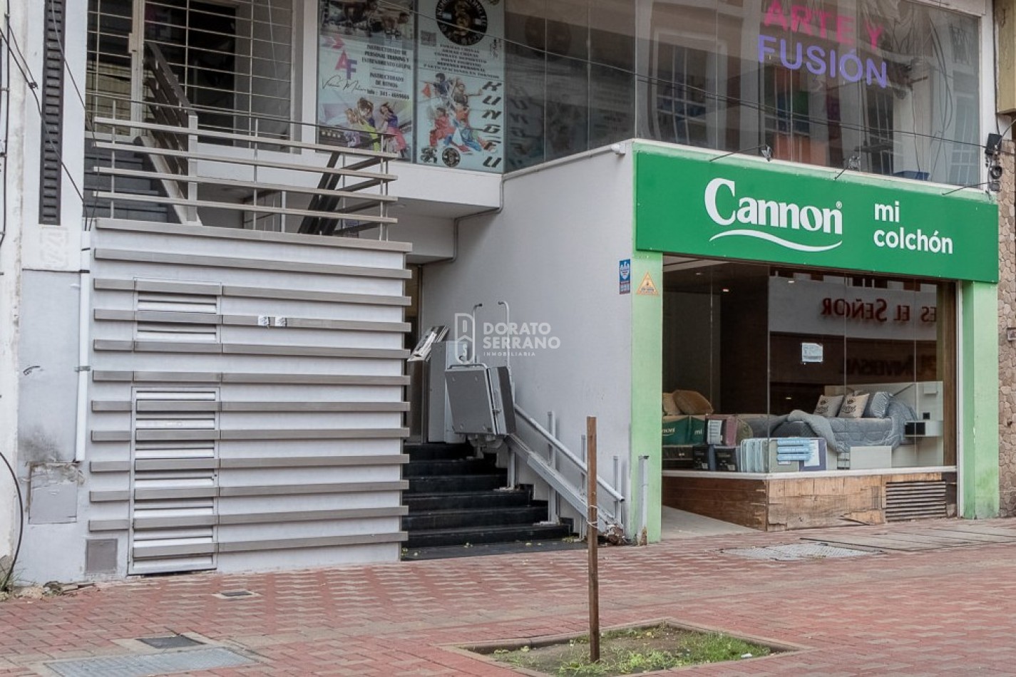 DEPTO. 1 DORMITORIO Y BAULERA S/ PEATONAL SAN MARTIN. ROSARIO!