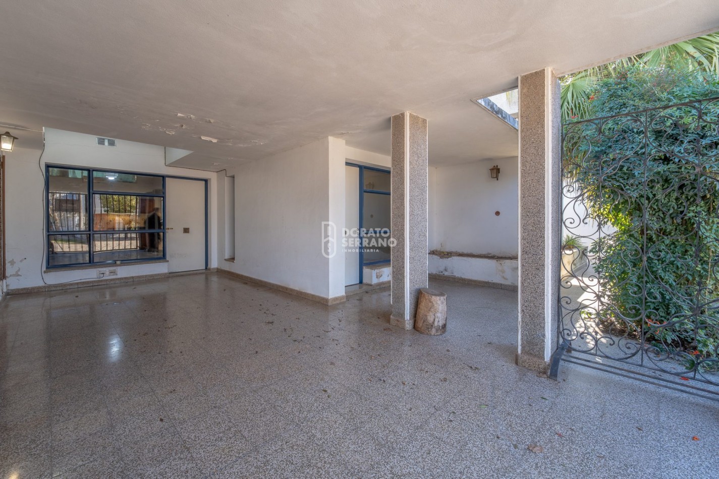 SOBRIA & ELEGANTE & RESIDENCIAL