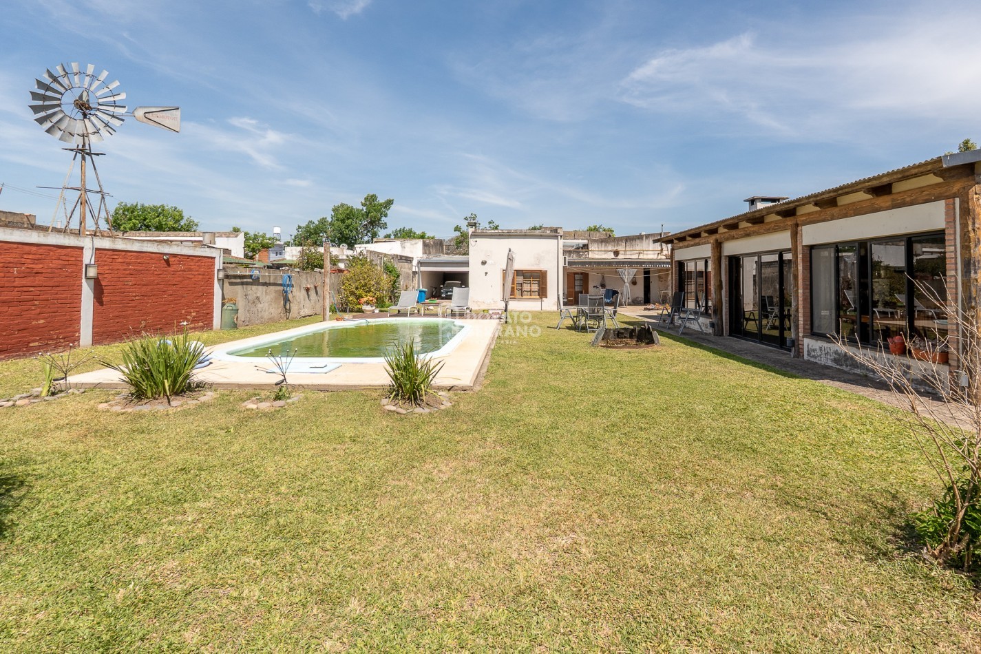 ESTILO & AMENITIES + LOTE XL / EXTRAORDINARIO! 