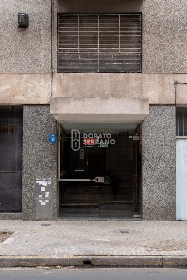 ROSARIO / CENTRO! 2 DORMITORIOS + PATIO!