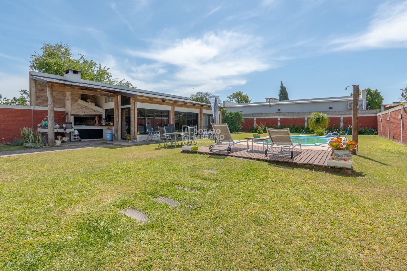 ESTILO & AMENITIES + LOTE XL / EXTRAORDINARIO! 