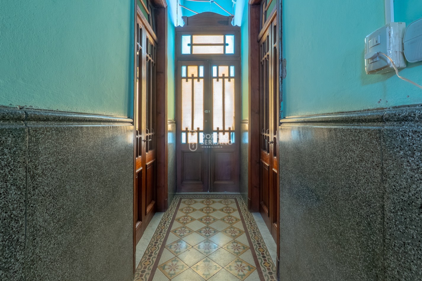 ESTILO & AMENITIES + LOTE XL / EXTRAORDINARIO! 