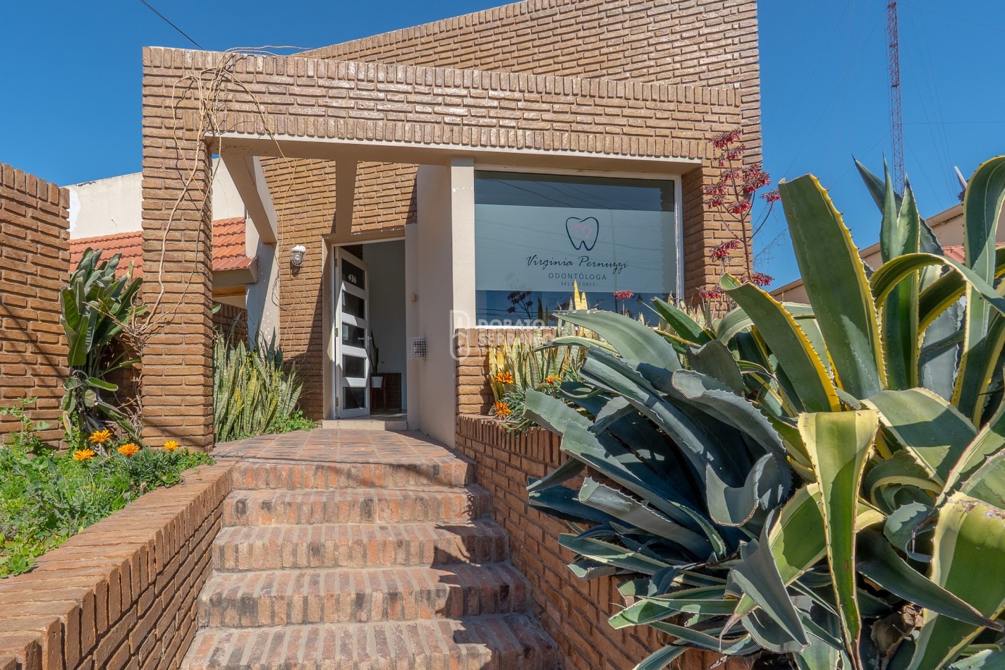 LOCAL & CONSULTORIO & OFICINA! O DEPTO!!!