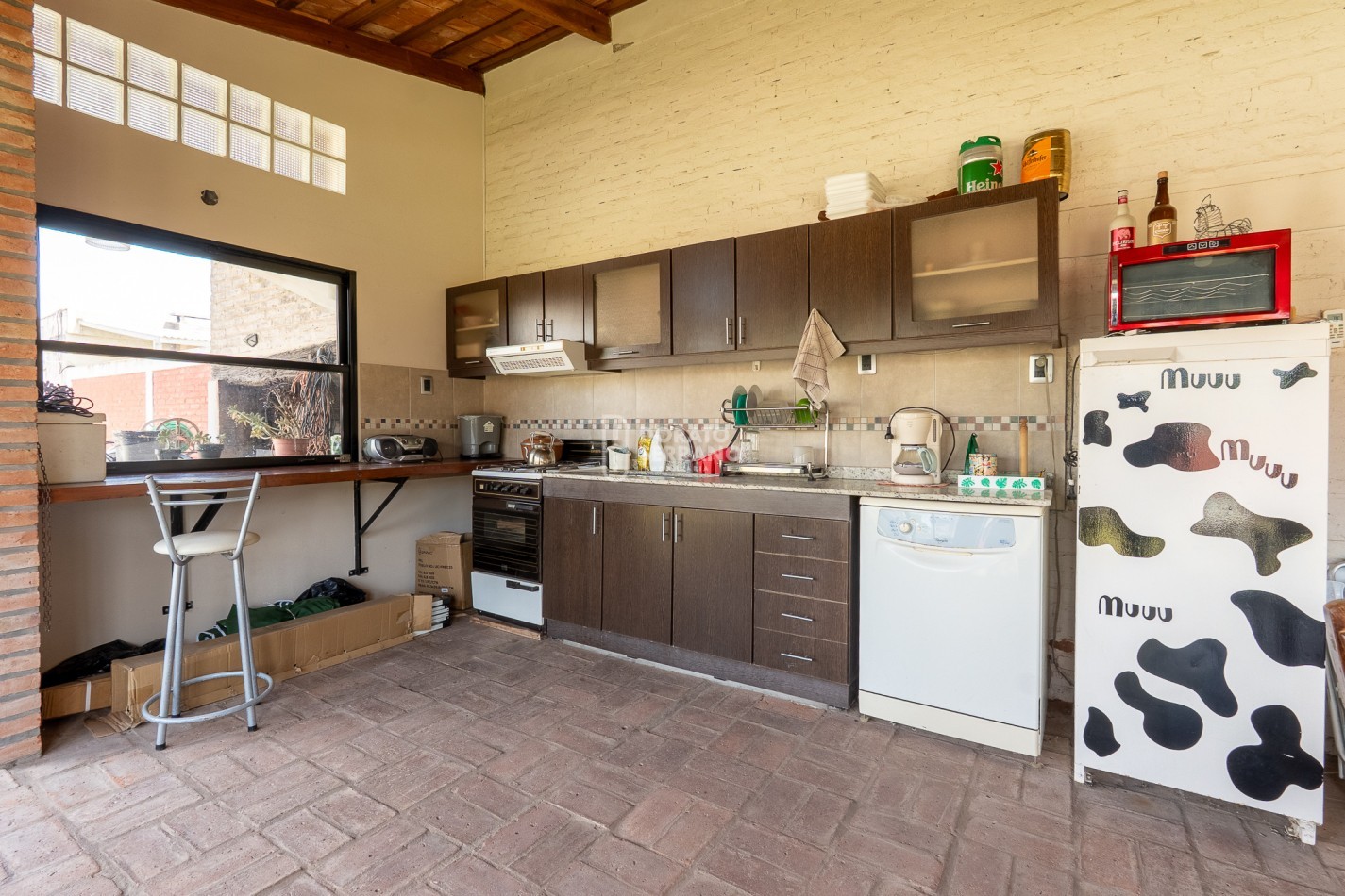 ESTILO & AMENITIES + LOTE XL / EXTRAORDINARIO! 