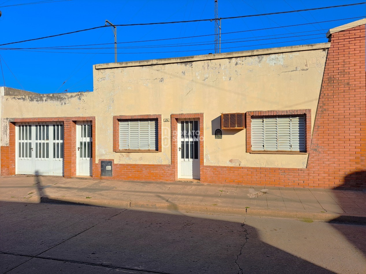 LOTE IDEAL + CASA A RECICLAR / EN PLENO BARRIO PROGRESO!