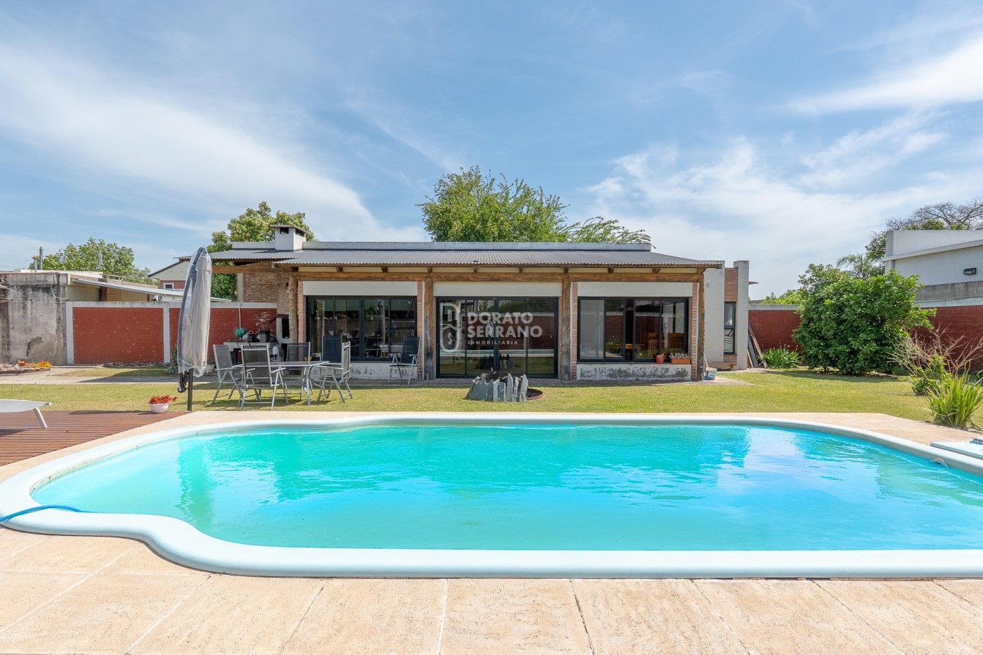 ESTILO & AMENITIES + LOTE XL / EXTRAORDINARIO! 