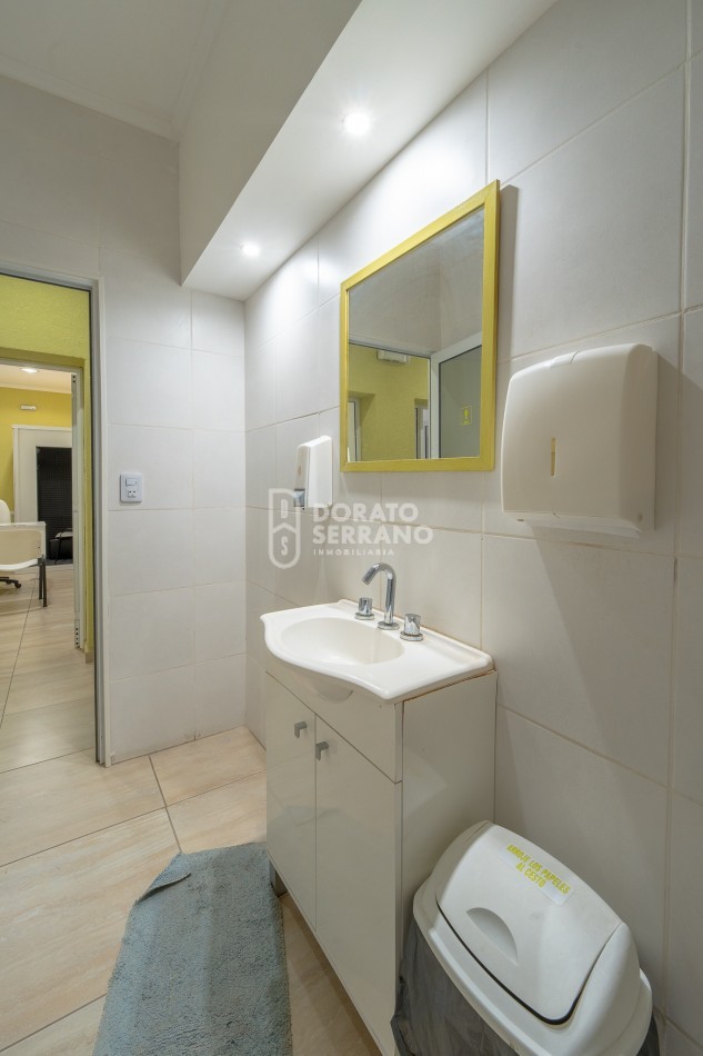GRAN ESPACIO PROFESIONAL + POTENCIAL PARA LO QUE IMAGINES! EQUIPAMIENTO FULL!