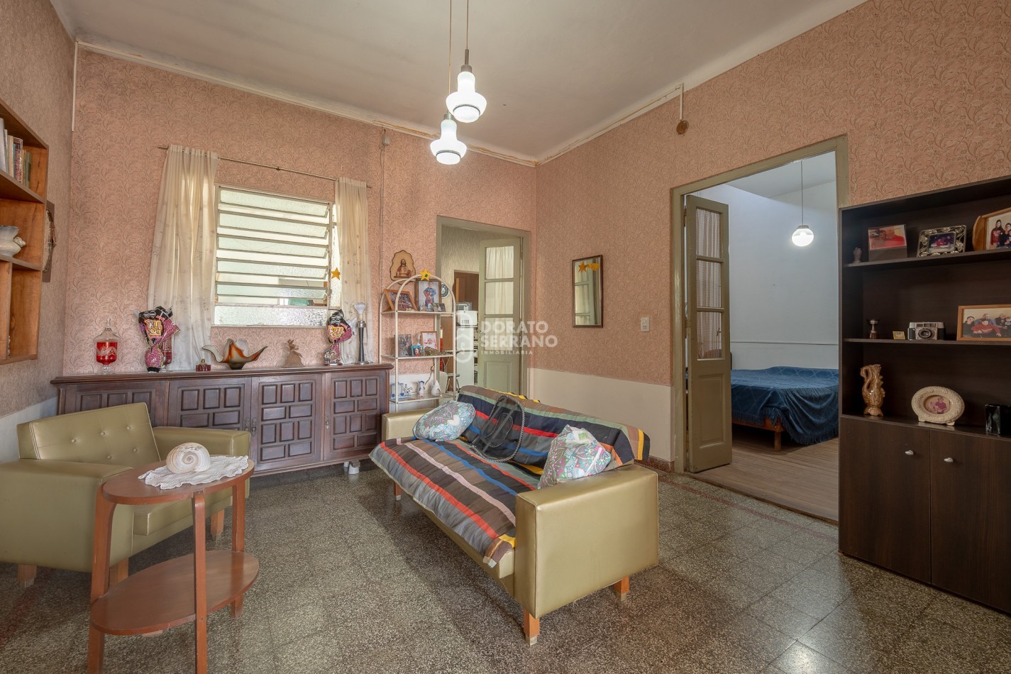 OPERATIVA! A MTS. DE AVENIDA! TODOS LOS SERVICIOS.