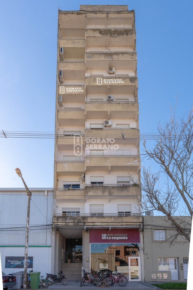 3 DORMITORIOS + 2 BAÑOS + DOBLE BALCON! 96 M2!