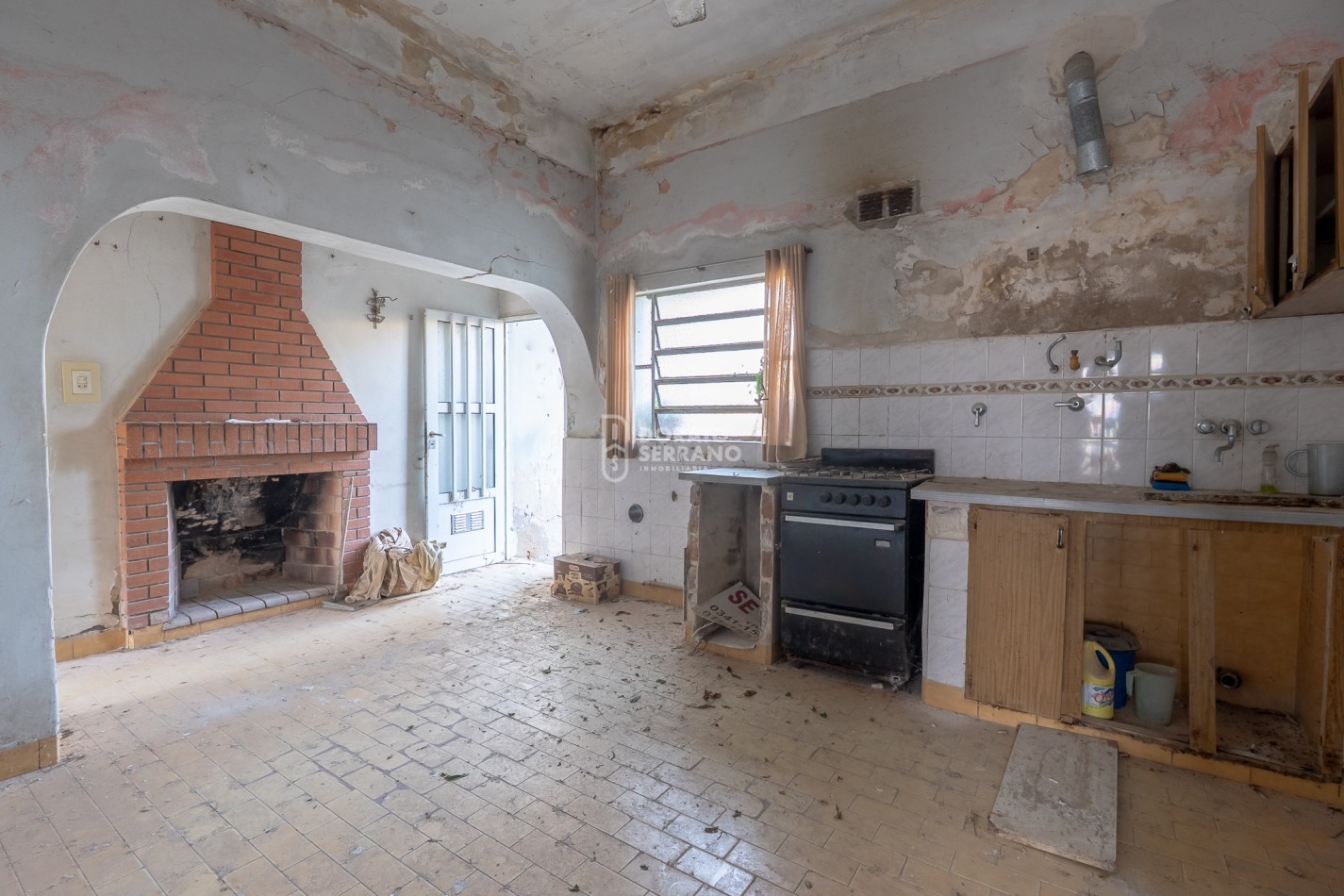 LOTE IDEAL + CASA A RECICLAR / EN PLENO BARRIO PROGRESO!