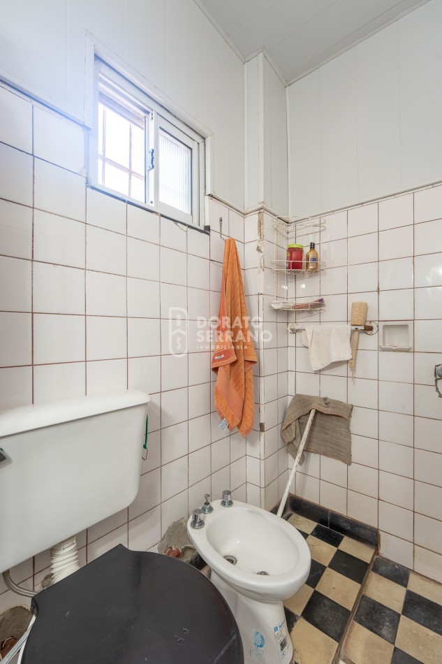 OPERATIVA! A MTS. DE AVENIDA! TODOS LOS SERVICIOS.