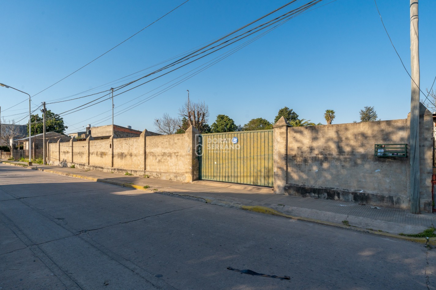 MANSION COLONIAL FRENTE A RIO CORONDA.