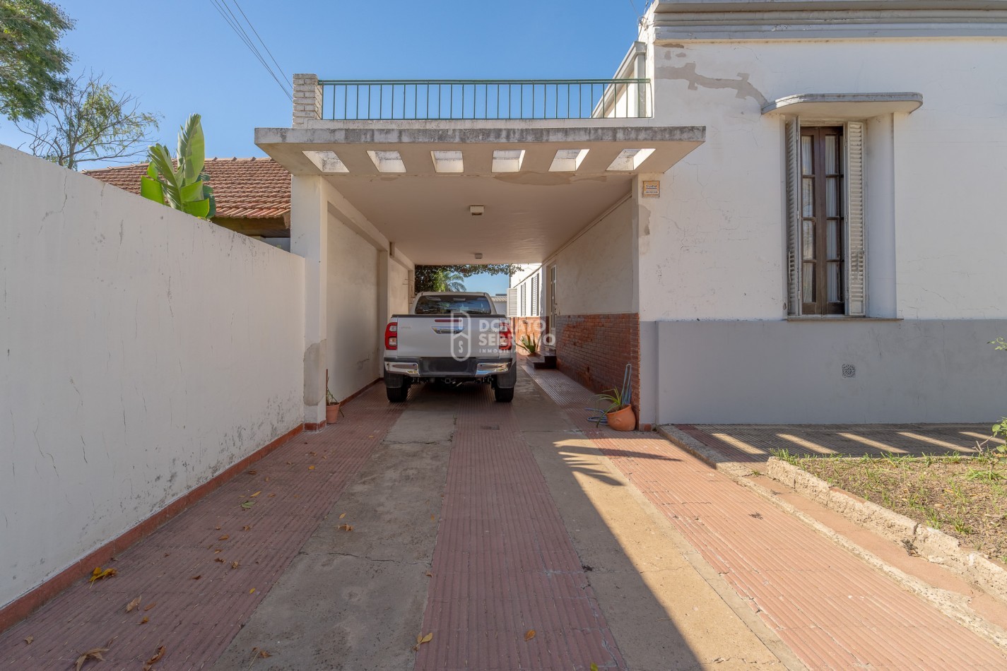 CASA PARA SIEMPRE! NOBLEZA Y CALIDEZ & PLENO CENTRO!