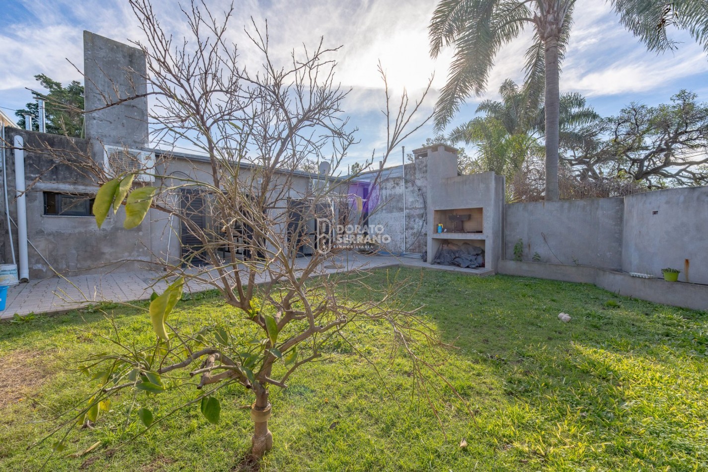 CASA NUEVA! AREA RESIDENCIAL!