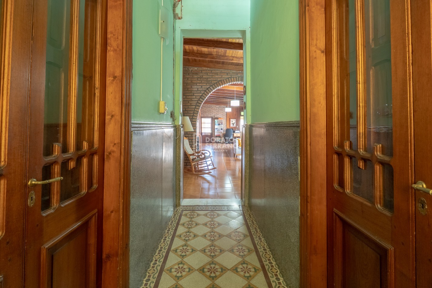 ESTILO & AMENITIES + LOTE XL / EXTRAORDINARIO! 