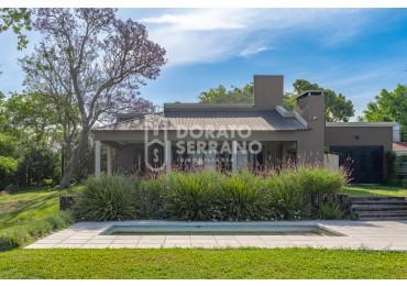 EXTRAORDINARIA! BARRIO GALVEZ - LAGUNA DE LOTTO.