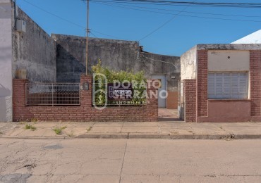 LOTE + CASA A DEMOLER O RECICLAR